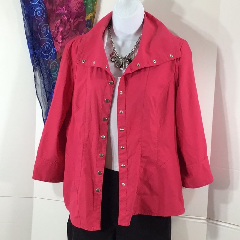 Chico’s Zenergy bright pink ltwt jacket M
